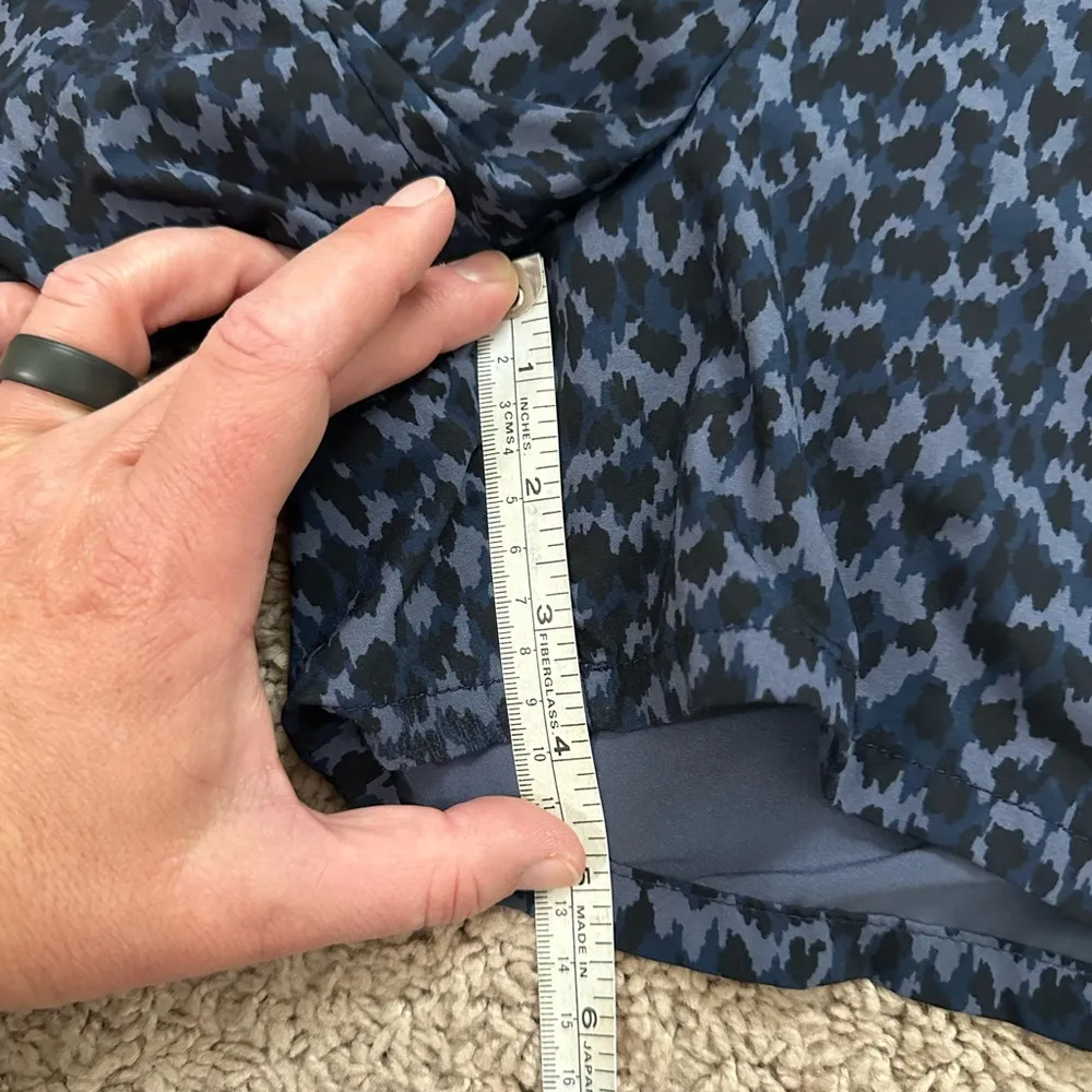 Athleta Shorts Navy Blue/Purple Brooklyn Printed Allure Sportswear Size 8 - Image 11