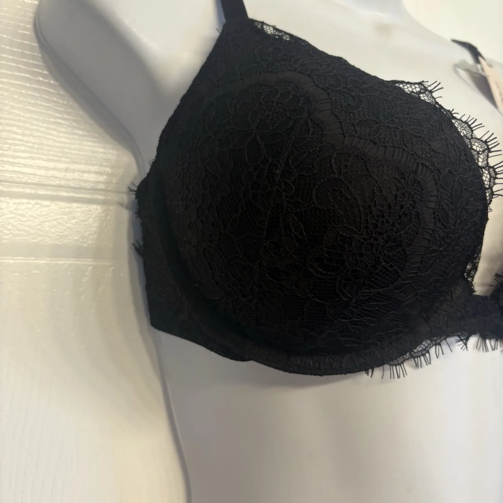 Victorias Secret Dream Angels Pushup‎ Bra Thick Padded Size 32DD Black Lace NEW - Image 2