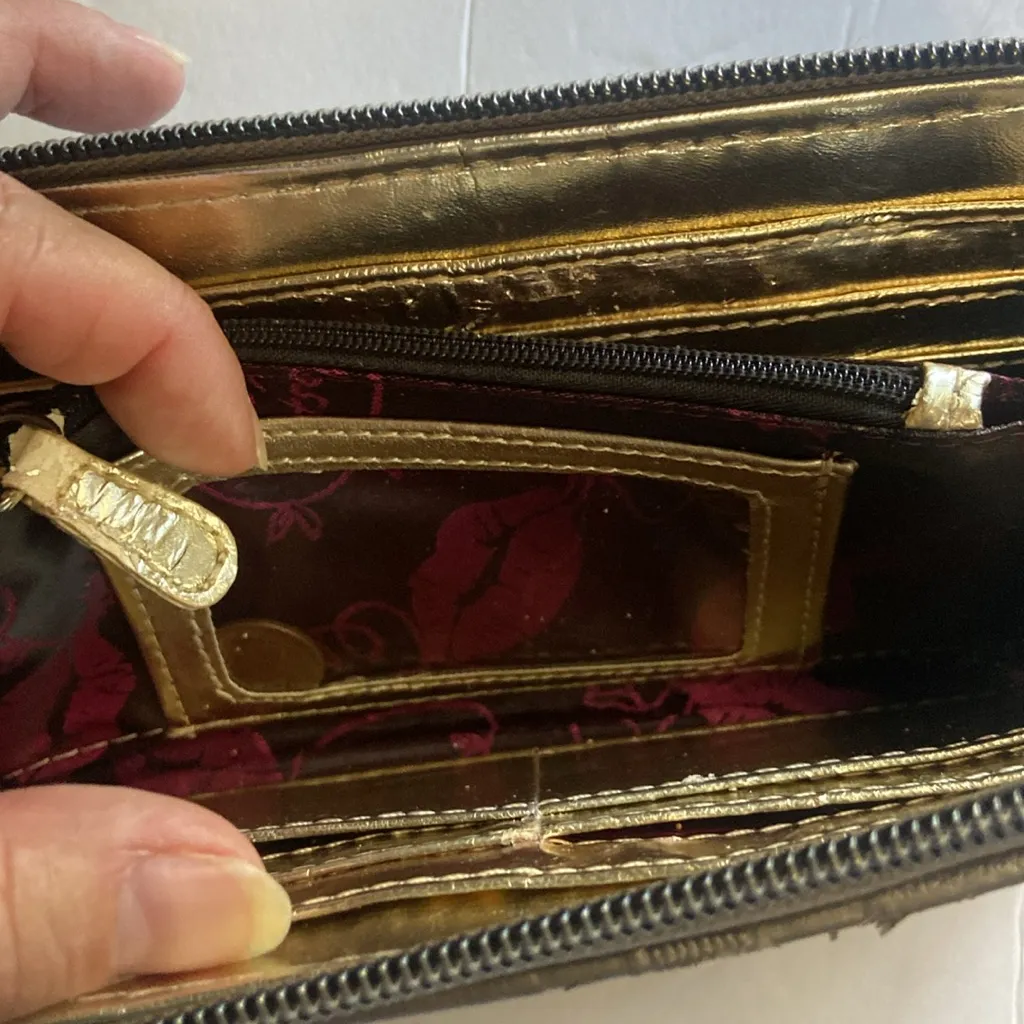 Betsey Johnson  Skull Wallet - Image 5