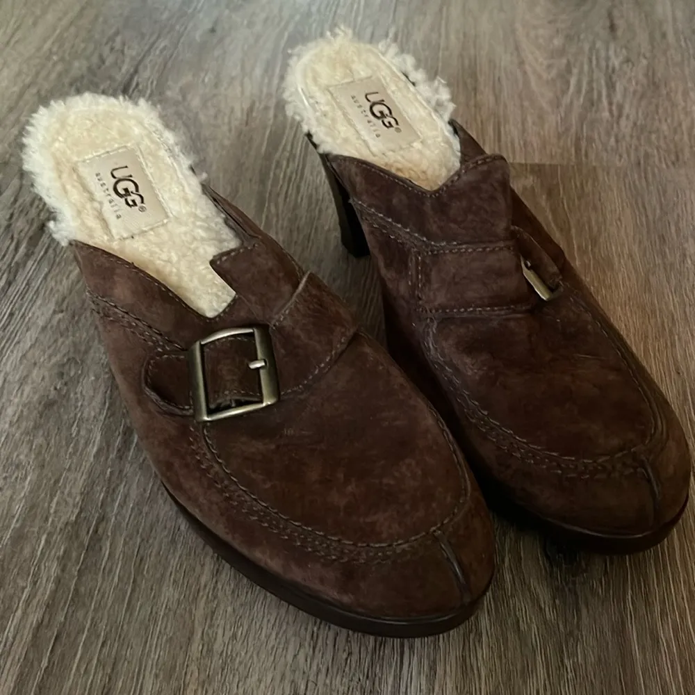 UGG Australian Slip on Shearling Heels Size 8 - Image 2