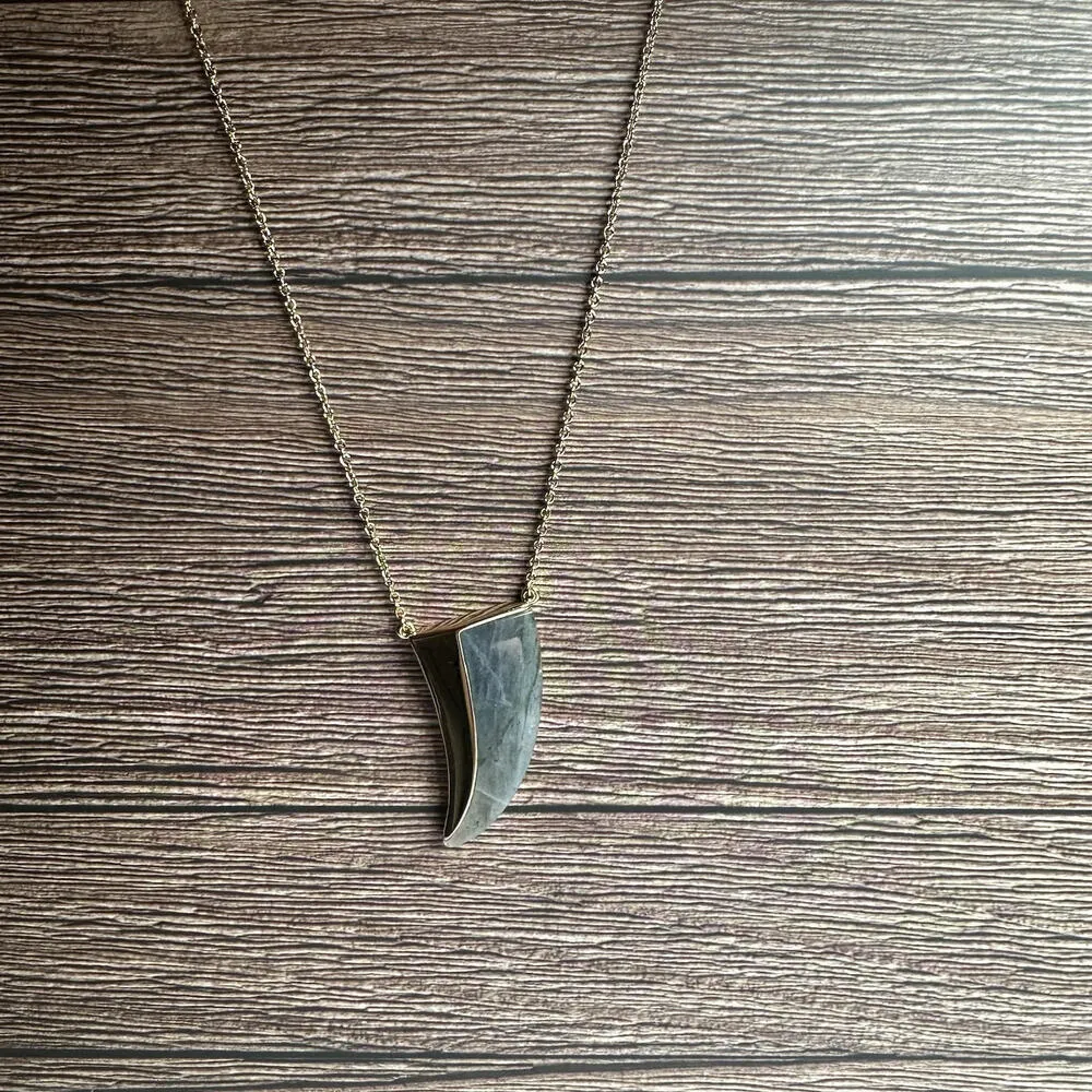 Stella & Dot Blue Stone Horn Shape Pendant Gold Tone Chain Necklace - Image 10