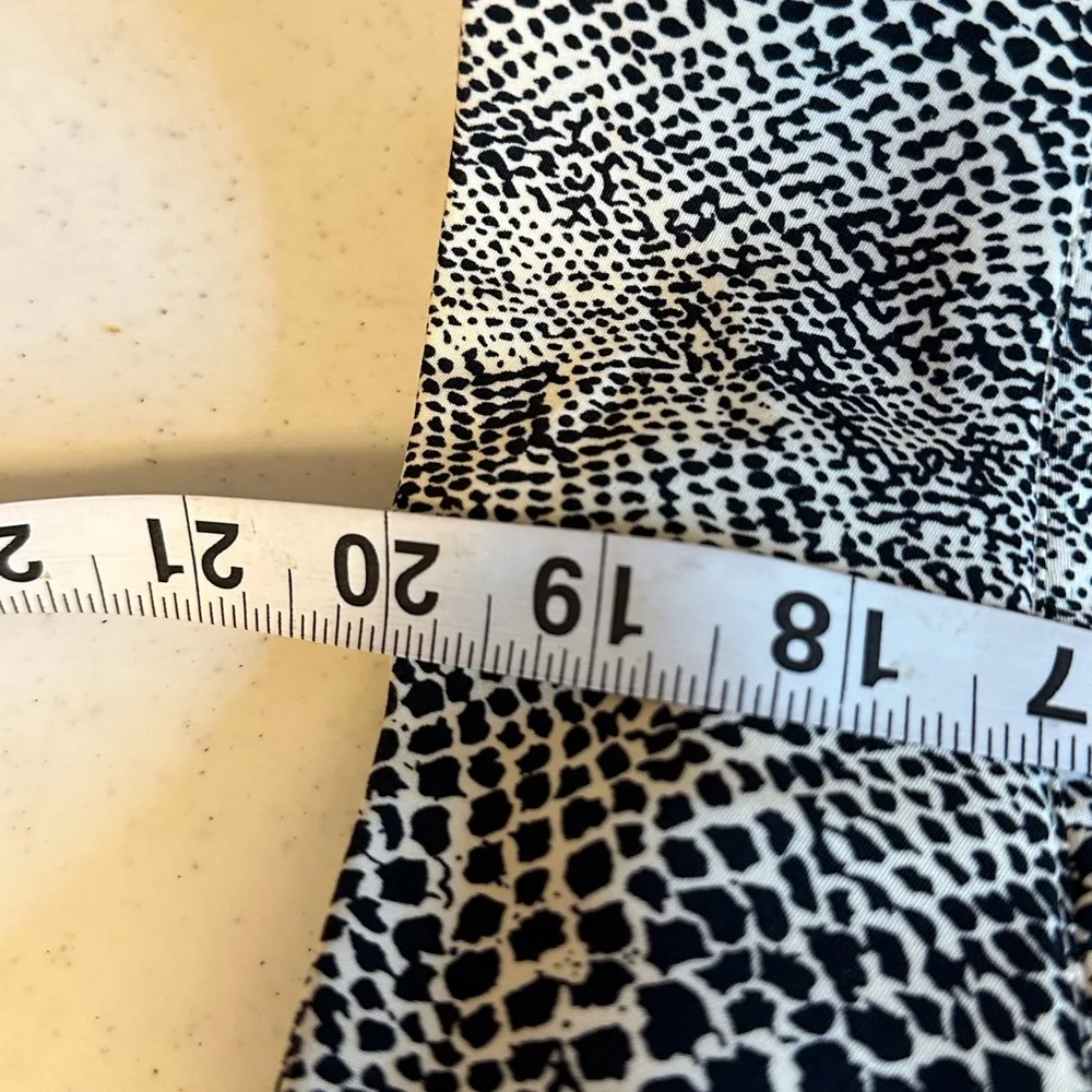 Silk Animal Print Women's Vest Ivory White Black Waistcoat Size 12 - Image 10