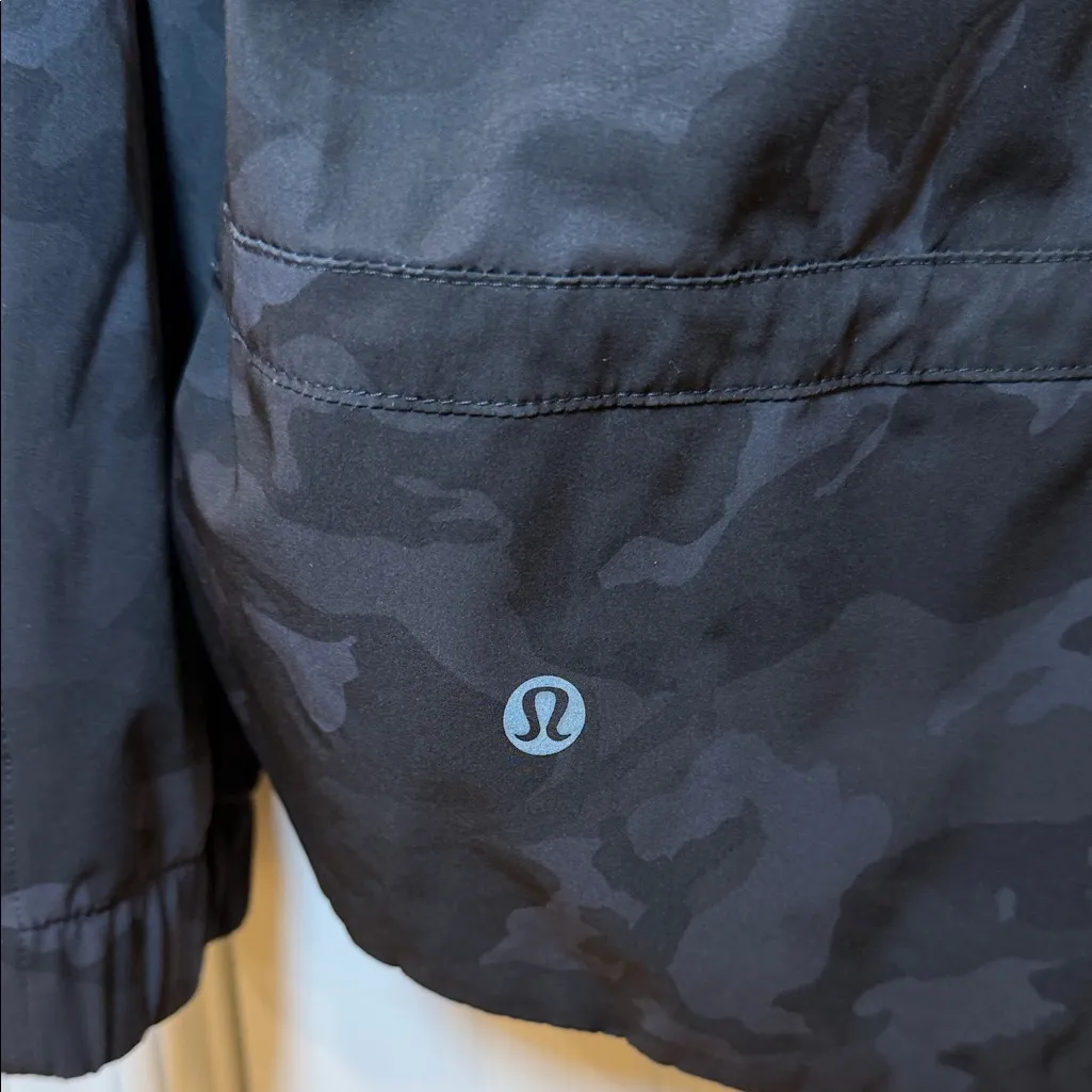 Lululemon Black Camouflage Zip-Up Windbreaker - Image 6