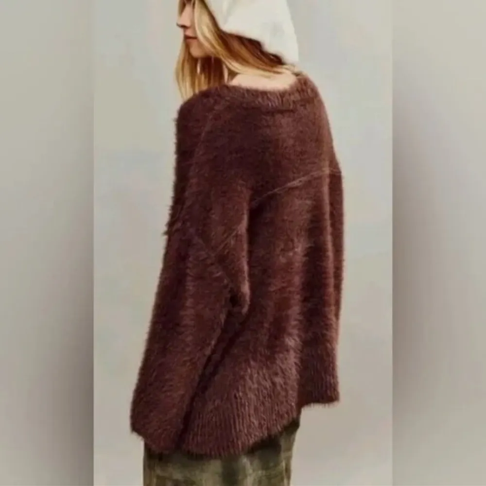 Free People Harrison Bunny Fuzzy Oversized Crew Chocolate Brown NWOT Size L - Image 2