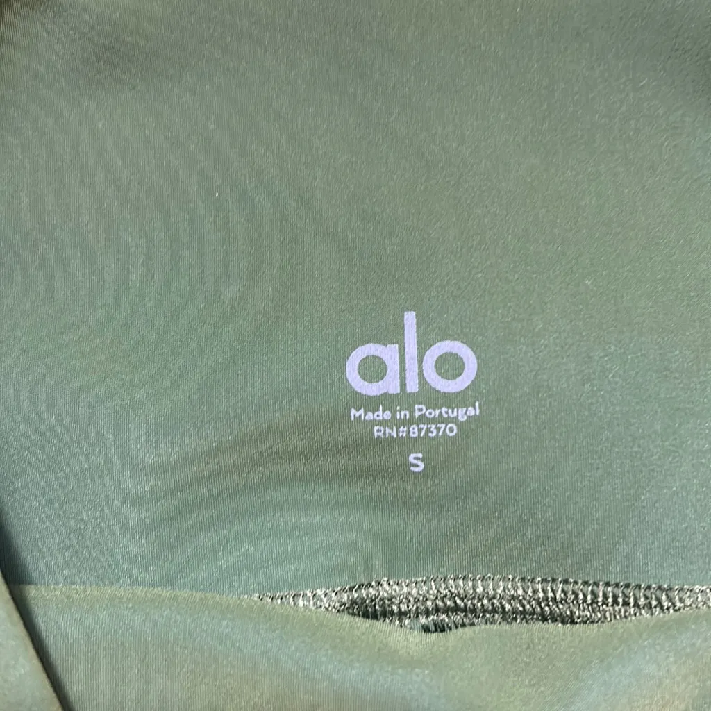 Alo High Waist Ripped Warrior Legging Hunter Green Small - Image 5