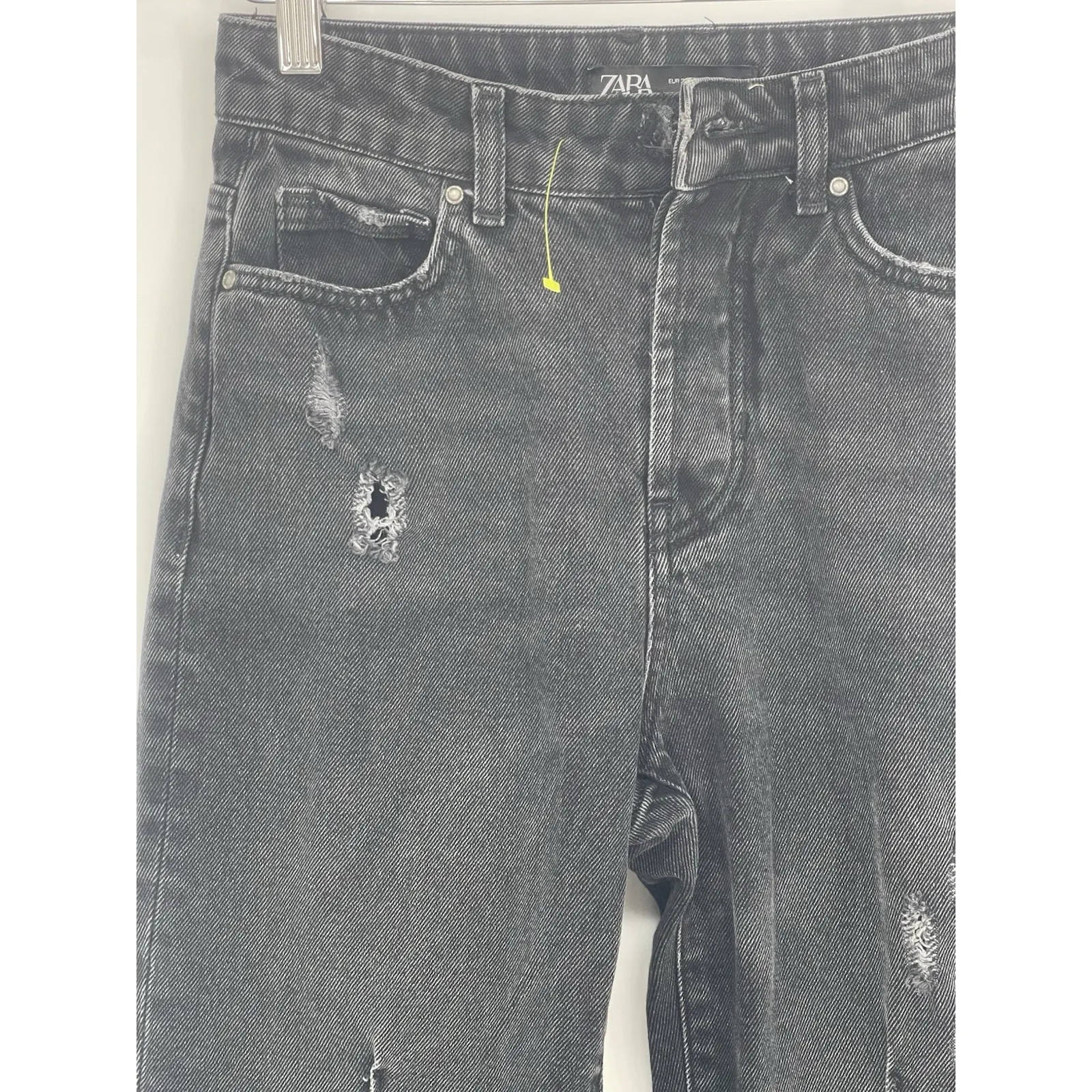 Zara  Mom‎ Jeans Size 0 Black Faded High Rise Tapered Barrel Leg Pleated Q0004 - Image 4