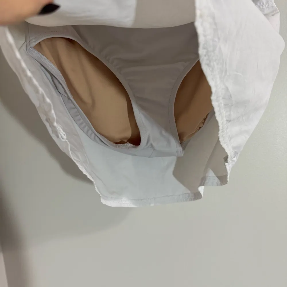 Lands' End White Mini Athletic Skirt with Underlining Size 8 - Image 5