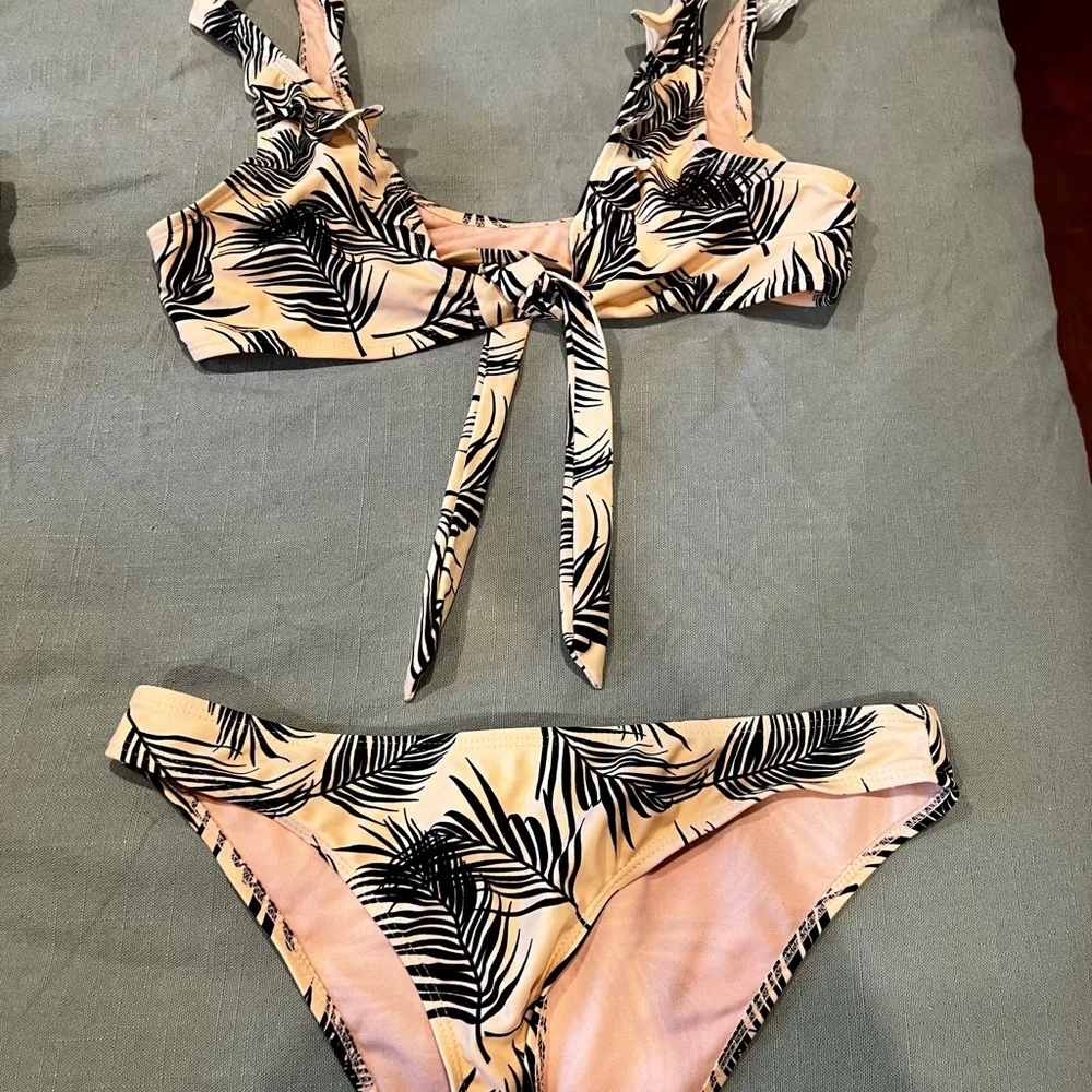 South Beach Dusky Palm Print Frill Bikini Set - Image 5