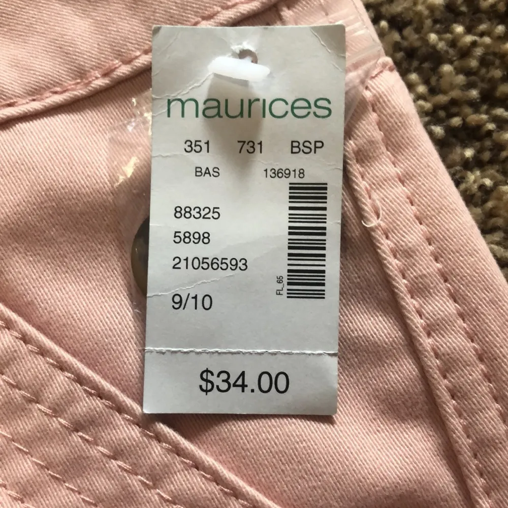 Maurices ladies size 9/10 NWT pink shorts - Image 3