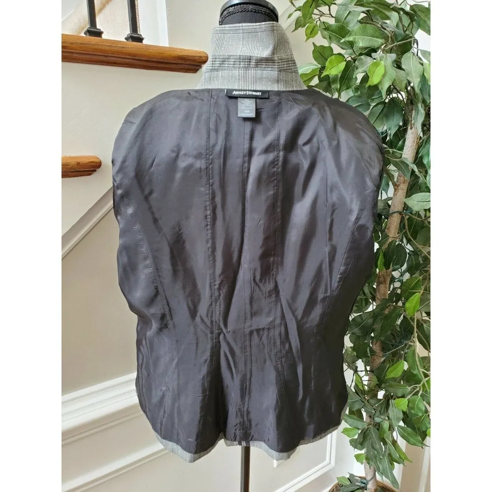 Ashley Stewart Women's Gray Polyester Long Sleeve Four Button Blazer Size 16 - Image 8