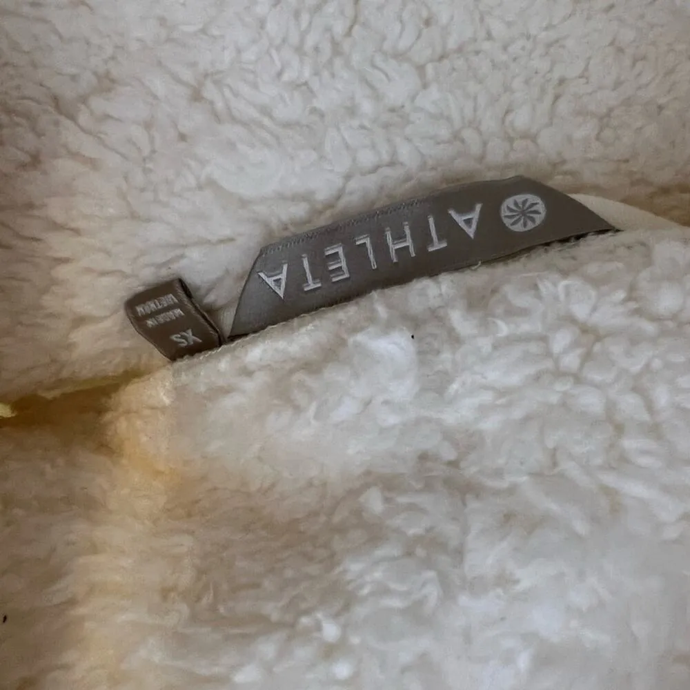 Athleta Nirvana Sherpa Funnel Neck Sweatshirt Size XS - Image 8