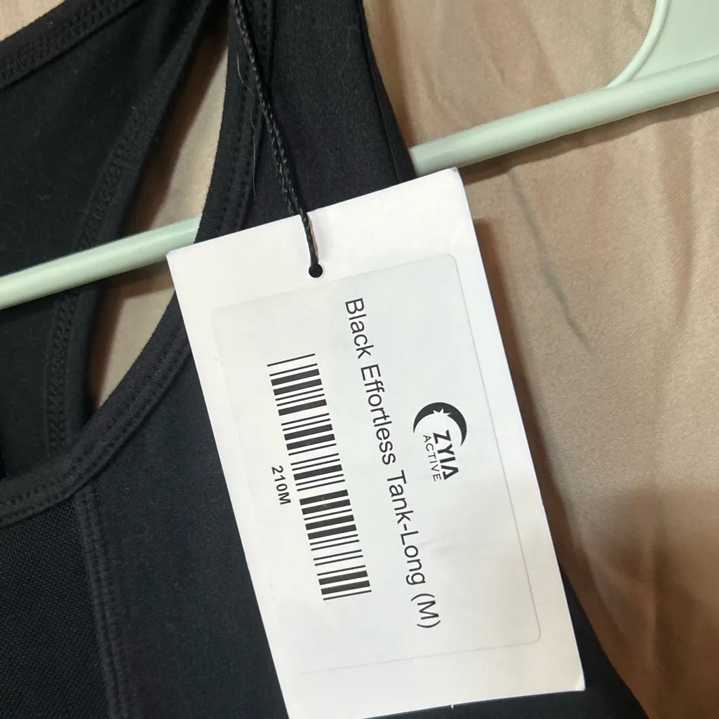 Zyia  black effortless top - Image 2