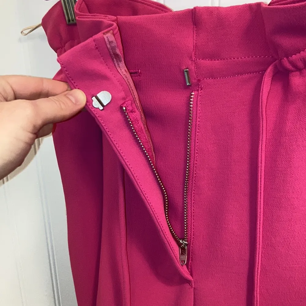 Aritzia NWT Wilfred draw string paper bag Alto pants sz M in fuchsia - Image 5