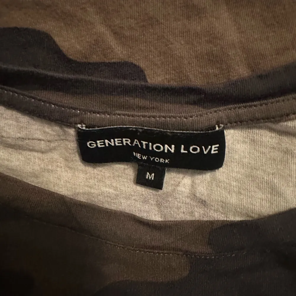 Generation Love x Revolve Puff Sleeve Josephine Top In Camo Size M - Image 5