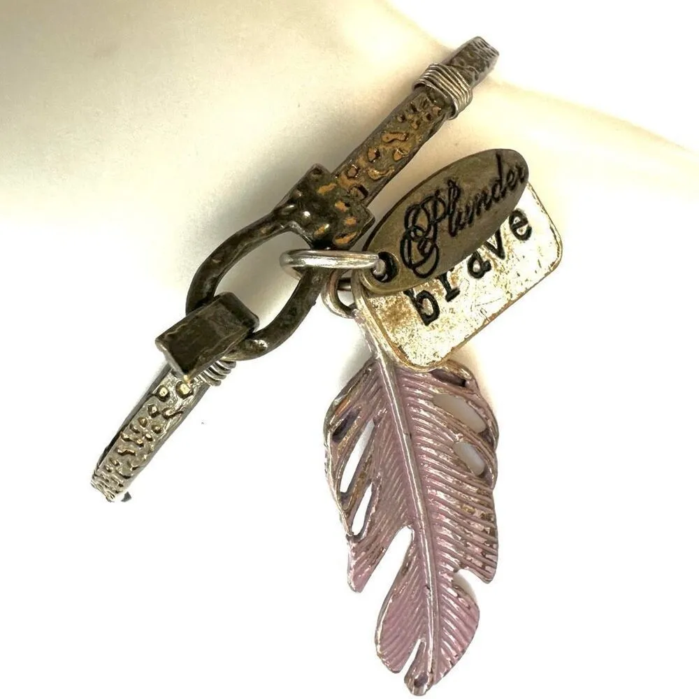 Plunder brave feather bangle bracelet wirh feather - Image 4