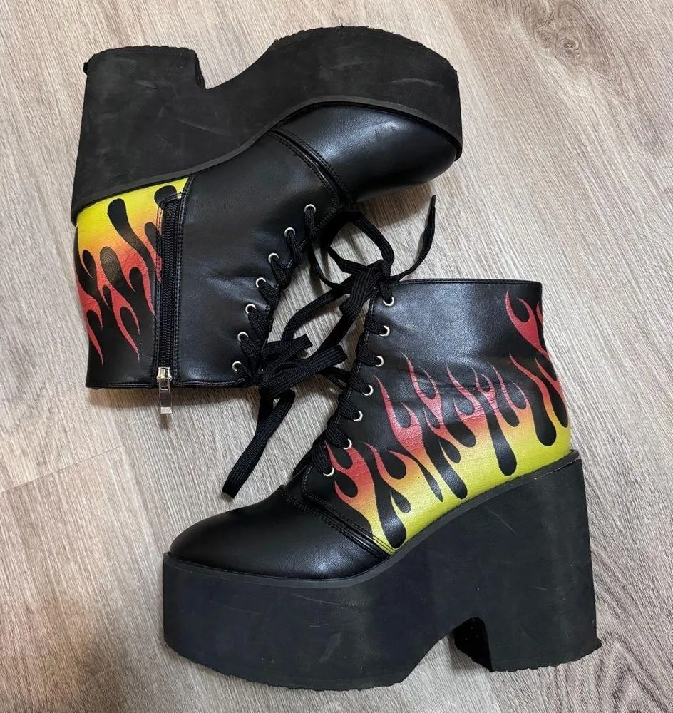 Hot Topic Flames Fire Platform Shoes Black Yellow Red 10 Goth Chunky - Image 2