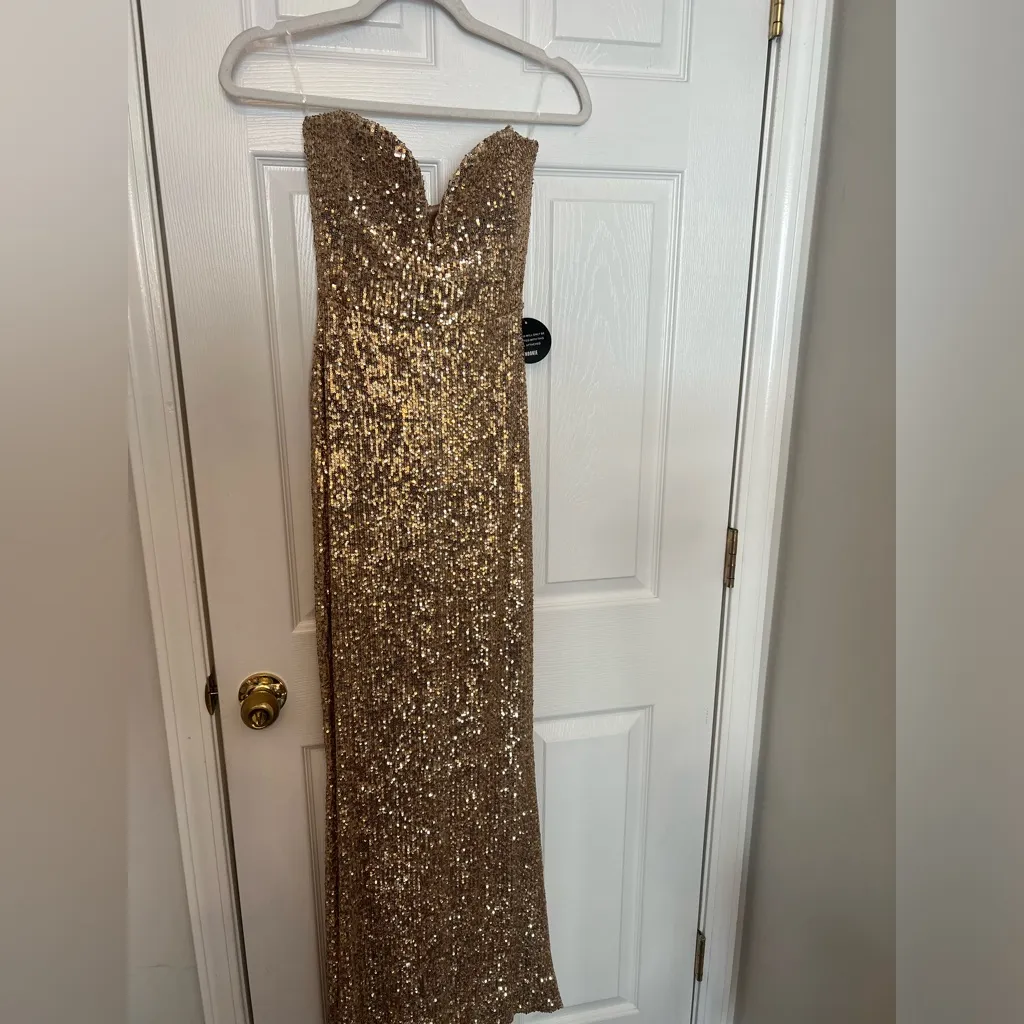 Nookie Lumiere Gown in Gold - Image 4