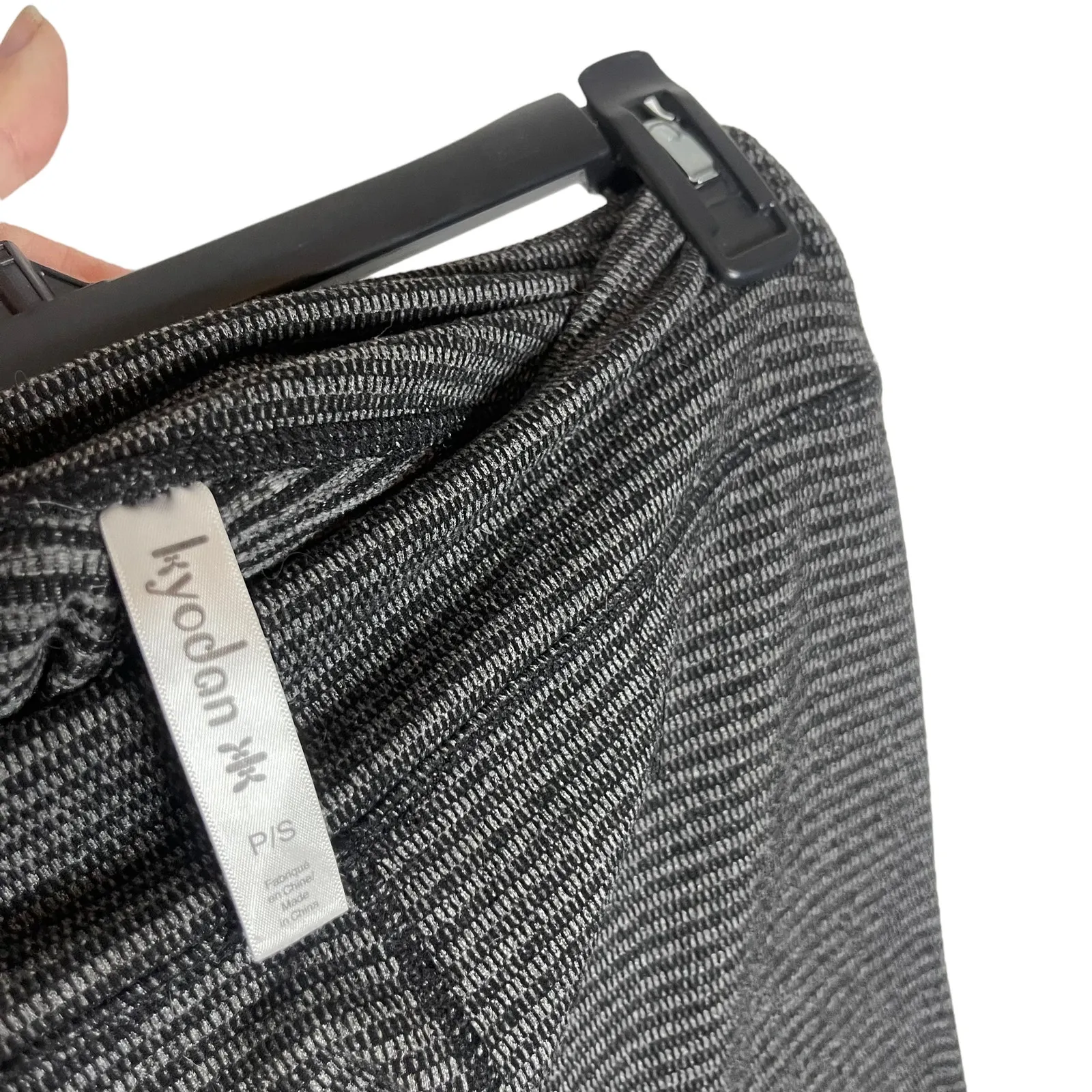 Kyodon Women's Size Small Striped Black Grey Thermal Leggings‎ - Image 6