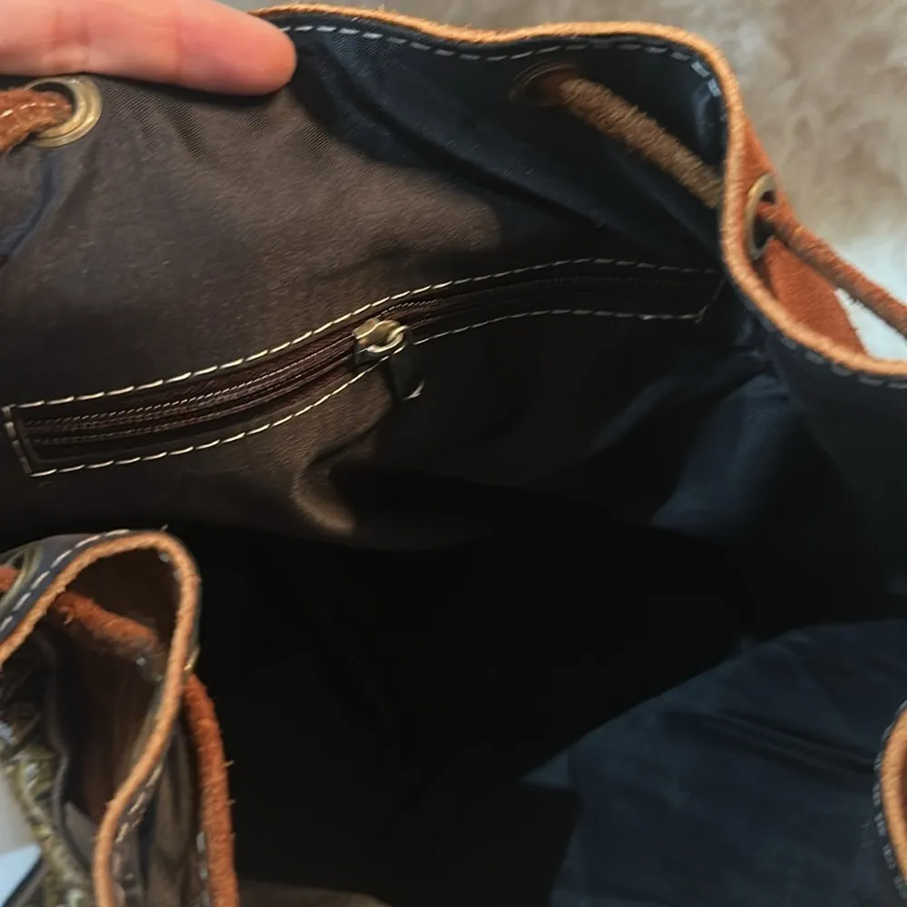 Dydaktik Rust Brown Suede Bohemian Bucket Shoulder or Crossbody Bag - Image 6