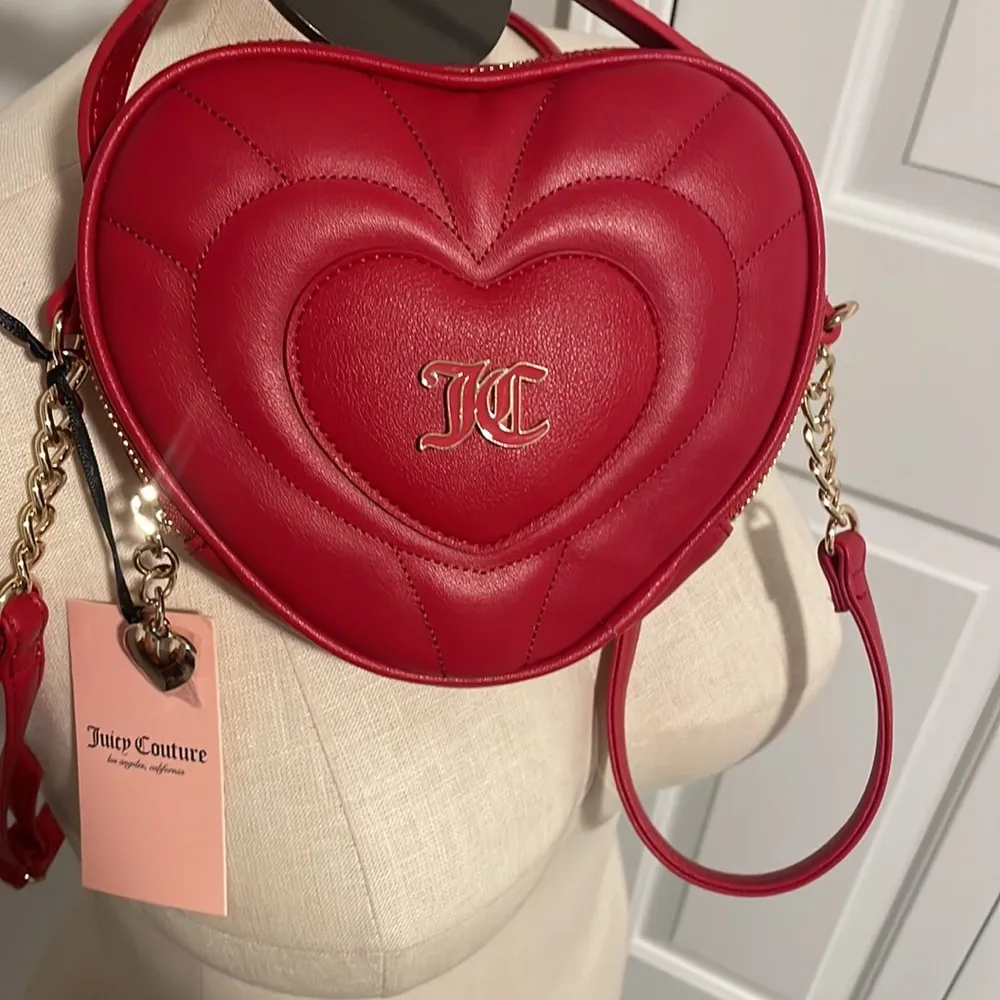 Juicy Couture bag Cool Red Heart Shaped Only You Crossbody New size small - Image 8
