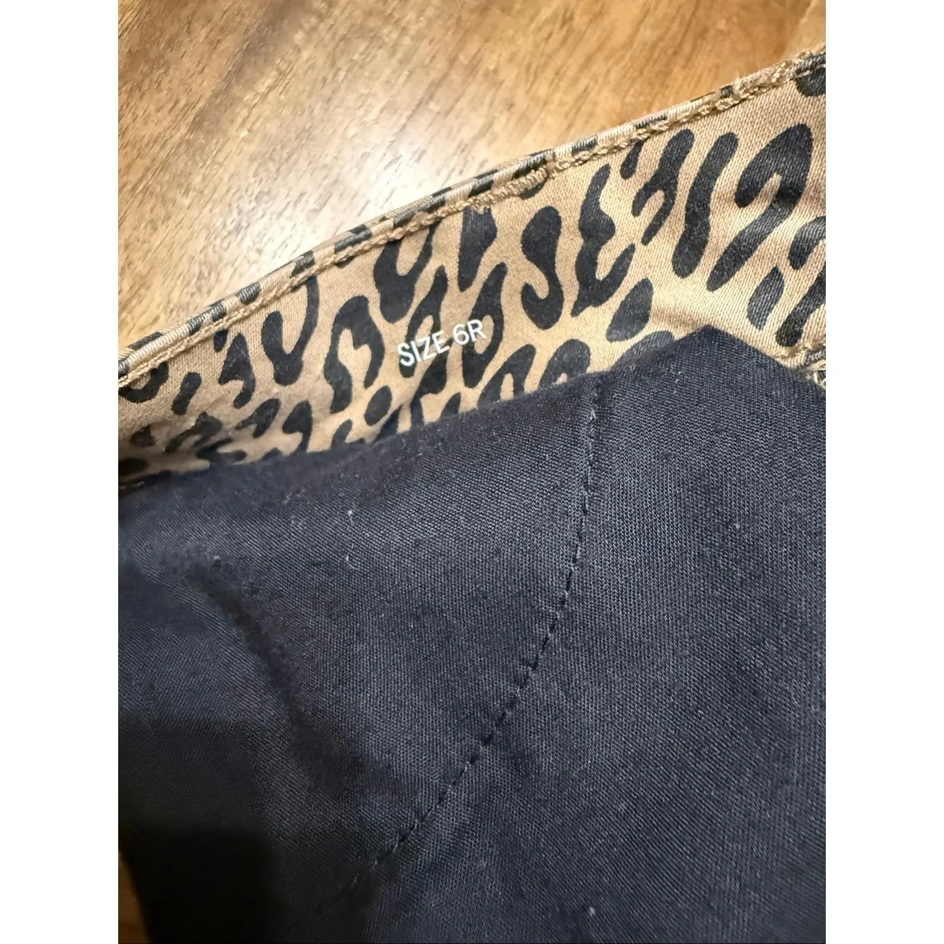 The Limited Jeans Womens Size 6R Animal Print Mid Rise Skinny Pants - Image 3