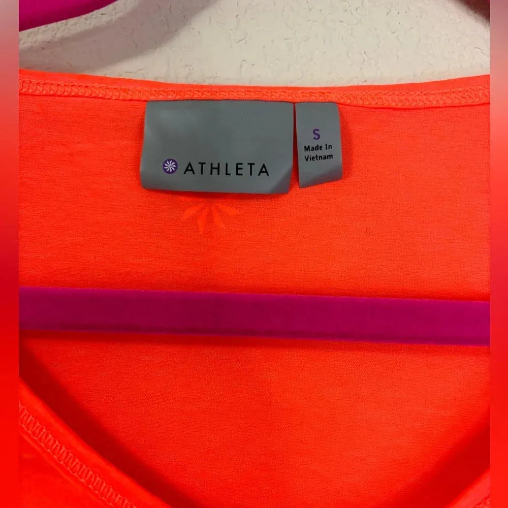 Athleta Moisture Wicking Workout Top - Image 4