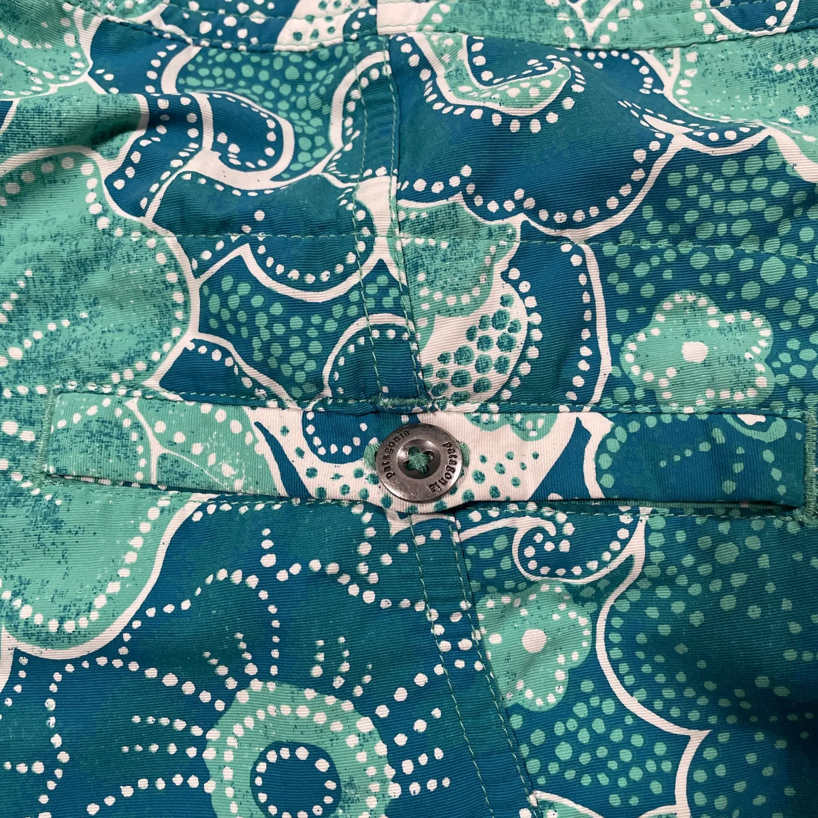 Patagonia Board Shorts 4 Green Wavefarer Outdoor Surf Ocean Beach Activewear - Image 7