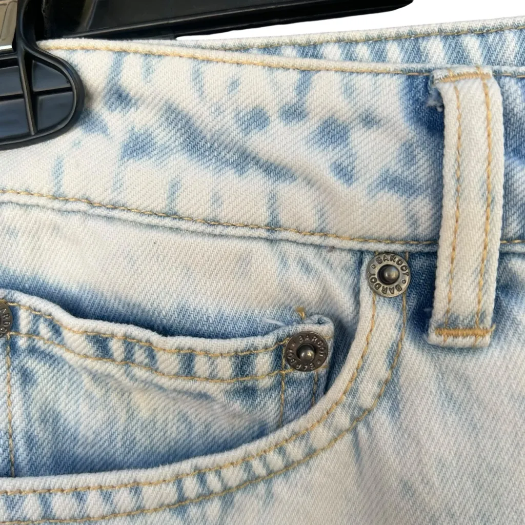 Bardot Light Wash Mini Denim Skirt - Image 8