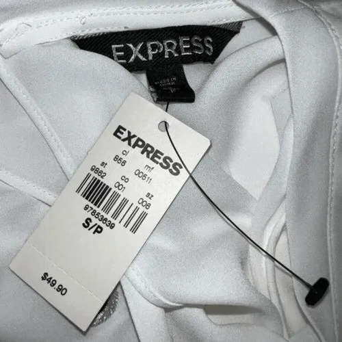 EXPRESS White Slit  Back Embroidered Mirror‎ Detail Top NWT $50 Small - Image 7