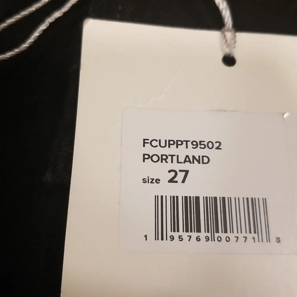 💕FAVORITE DAUGHTER💕 The Eva Long Slim Short ~ Portland Black 27 NWT - Image 11