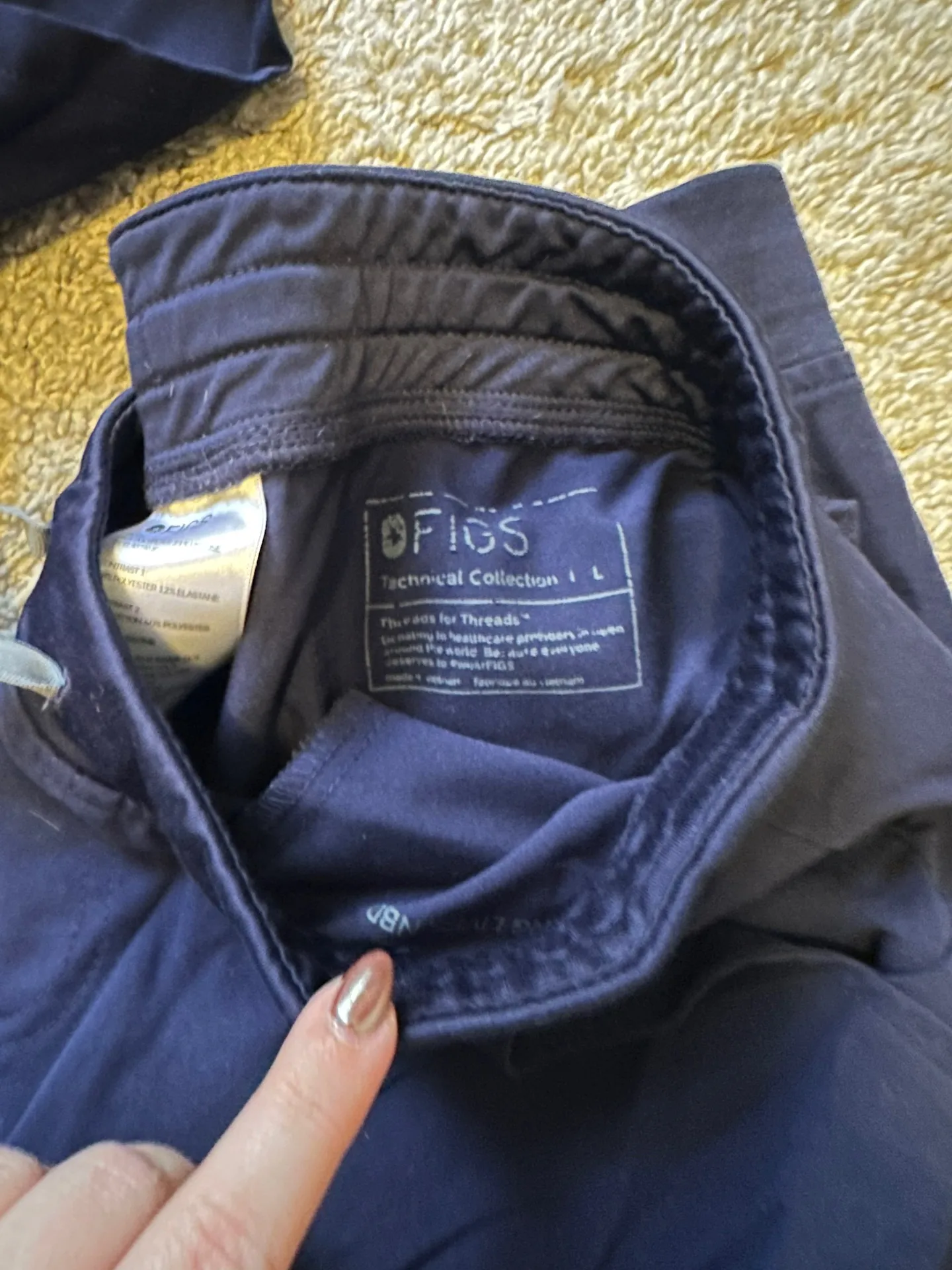 FIGS Scrub Set - Image 3