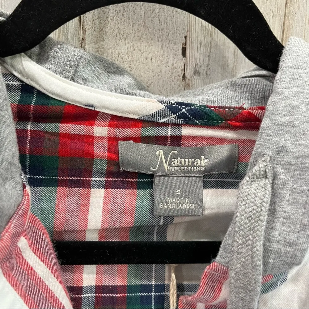 NWT Natural Reflections Bass Pro Plaid Button Front Hooded Top - Image 2
