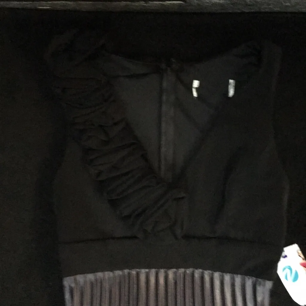 Small black and gray ombré formal dress - Image 4