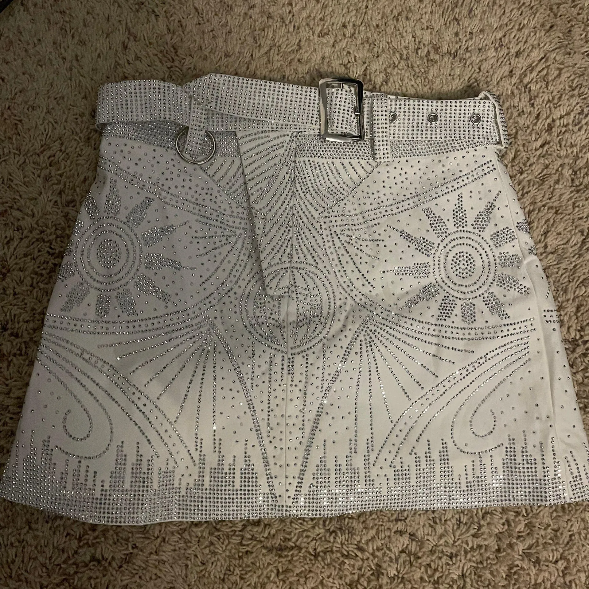 Sparkly White Mini Skirt Size L - Image 4