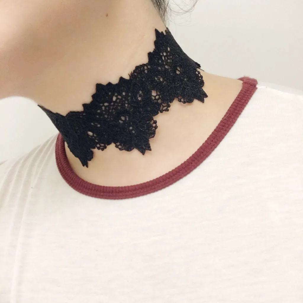 THE Lace Choker 🙌🏼 - Image 2