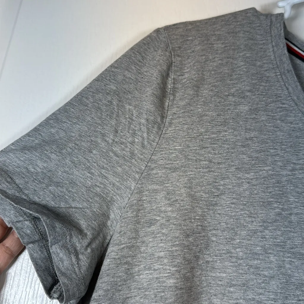 Tommy Hilfiger Gray Shirt Heart Embroidered Chest Logo Size XL EUC #5770 - Image 2