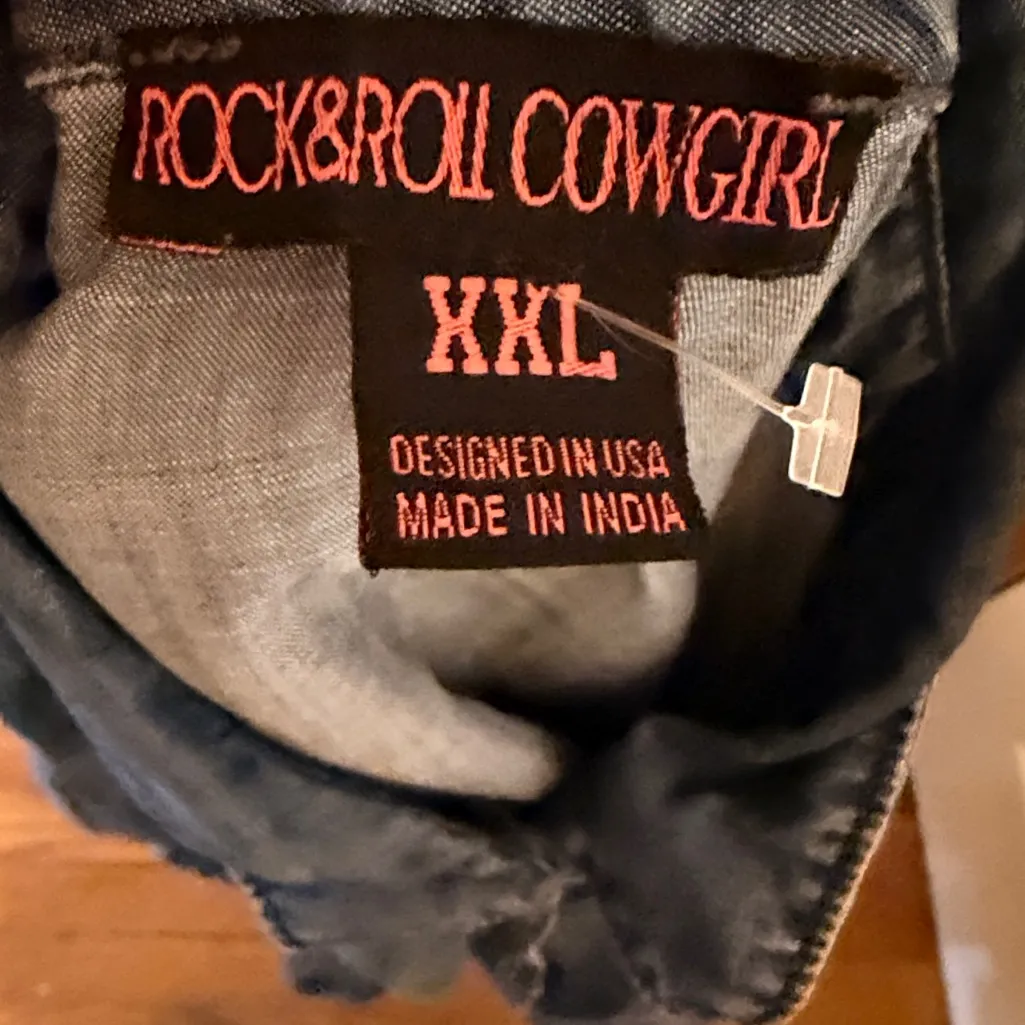 Rock & Roll Cowgirl Floral Embroidered Shirt - Image 4