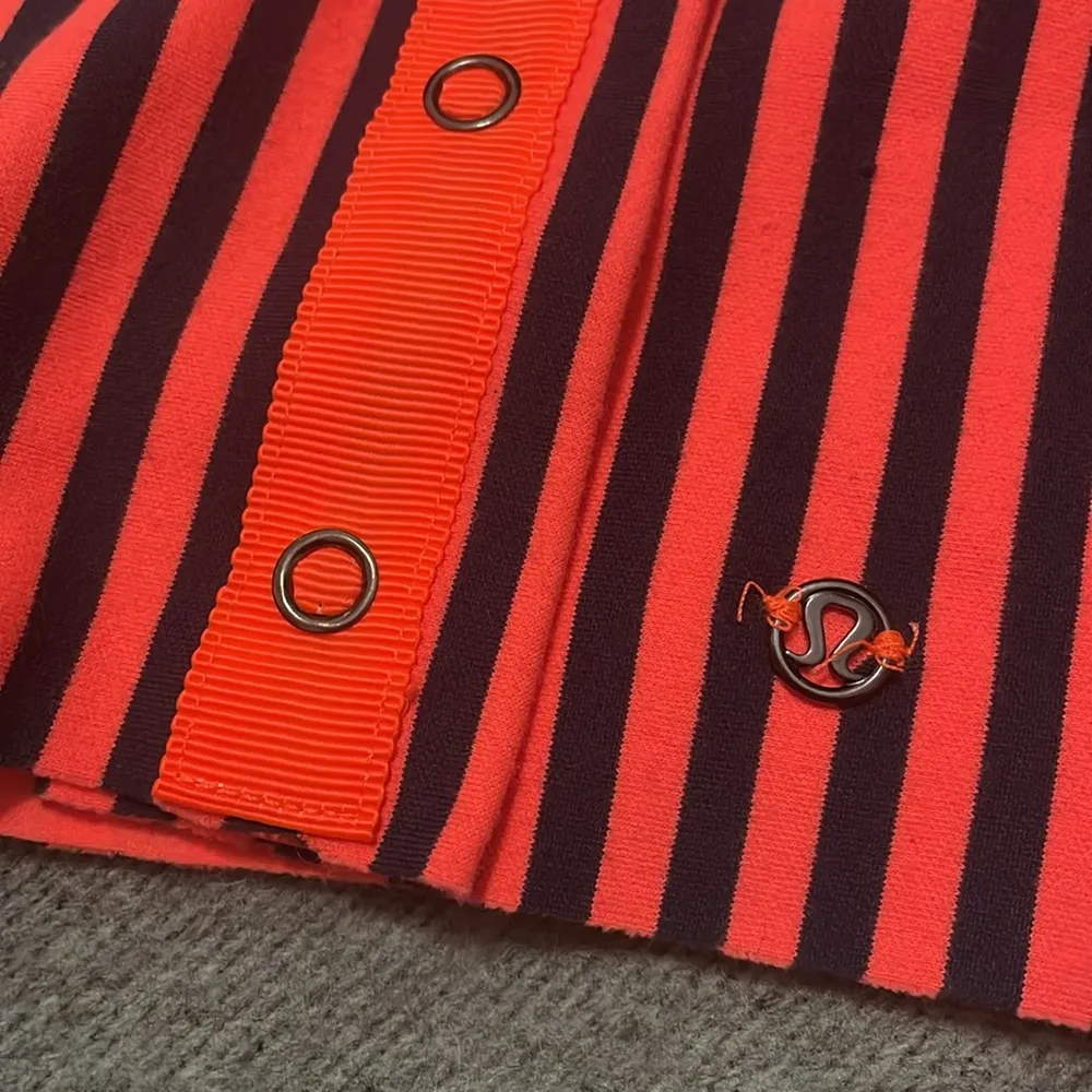 Lululemon Rulu Vinyasa Scarf in Classic Stripe Light Flare Inkwell - Image 4