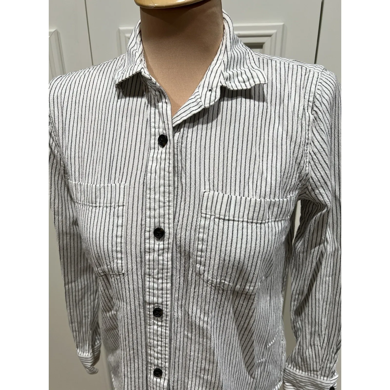 Madewell Pinstripe Button Up Shirt Classic Fit Preppy White & Black - Image 2