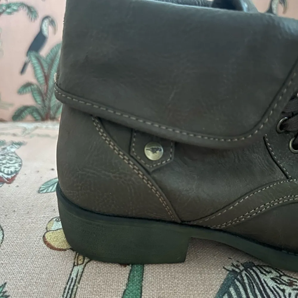 New Rocket Dog Brown Chunky Ankle Booties Women’s Lace Up Casual Boots Size 7M - Image 3