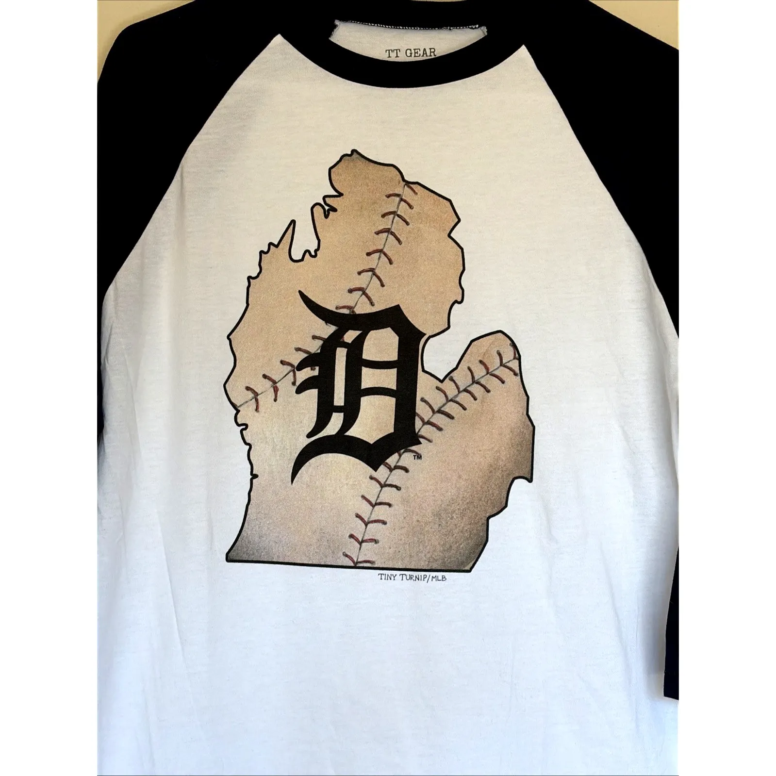 TT Gear Tiny Turnip MLB Detroit Baseball Glove Michigan Raglan Tee Shirt Medium Blue - Image 2