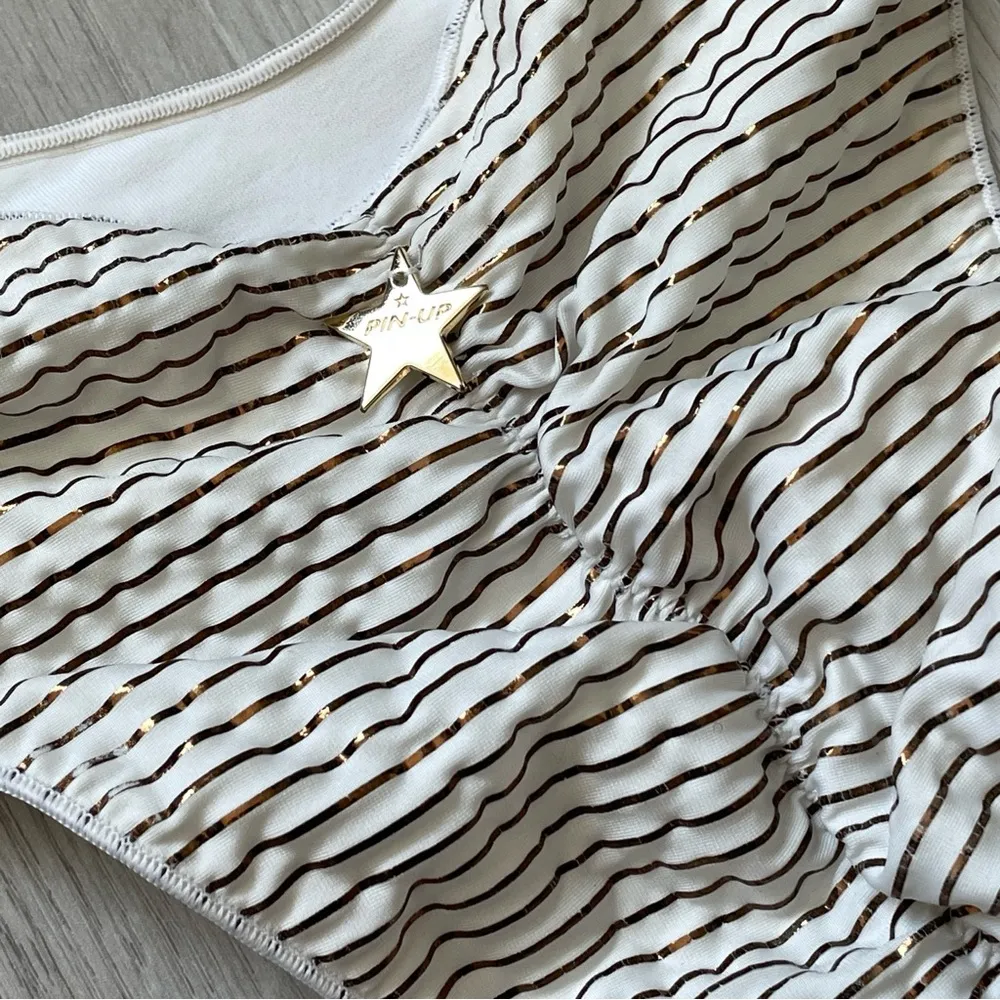 Pin Up Stars Stripe One Shoulder Cutout Top + Scrunch Cheeky Bottoms Swimsuit White Size M - Image 4