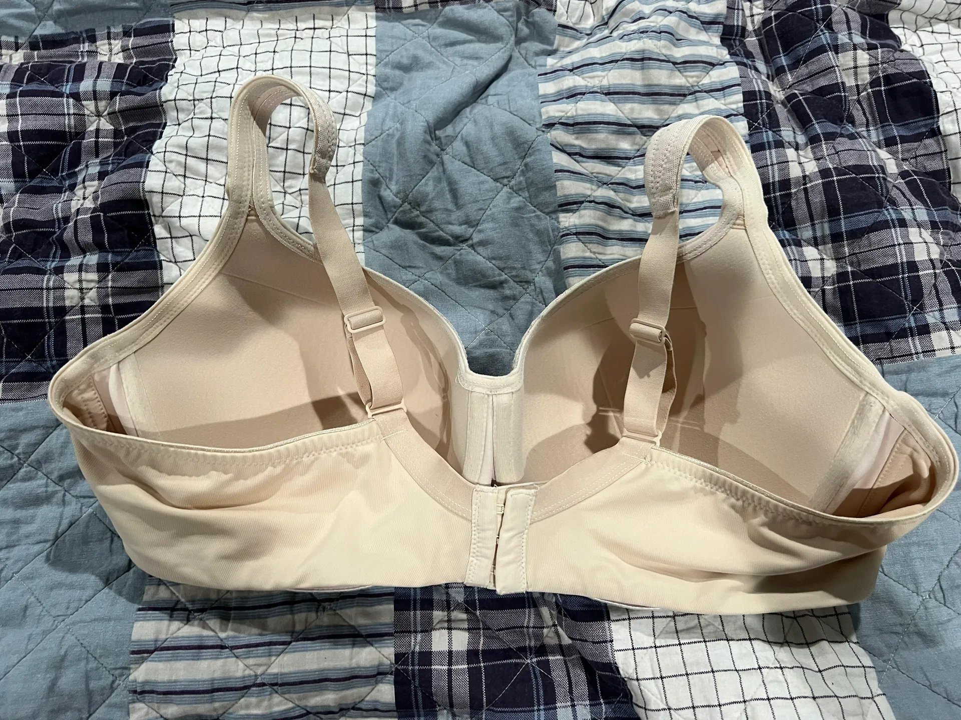 Stunning Support Balconet Bra, Sz 44D - Image 2
