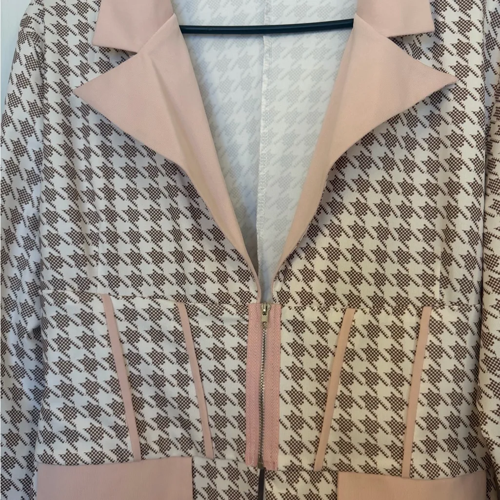 Pink and Brown Houndstooth statement Cotton blazer and pants suit Set Size XL - Image 4