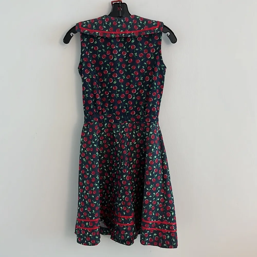 Bettie page Retro stretch chambray cherry print circle dress with original belt - Image 9