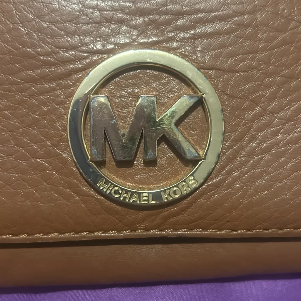 Like New MK Wallet - Image 2