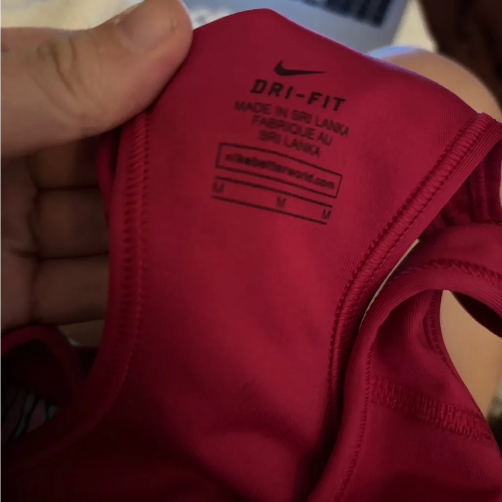 Nike womens pink cotton reversible sports bra w/racer back size medium - Image 3
