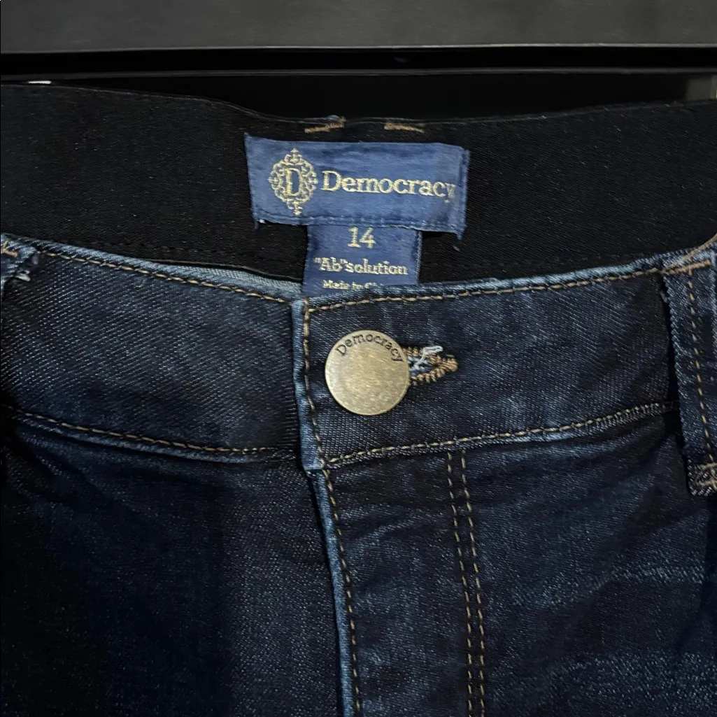 Democracy Deep Indigo stretch skinny Jeans size 14 never worn like new - Image 2