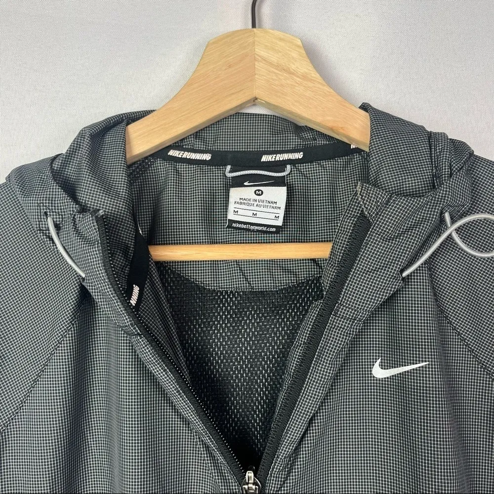 Nike Gray Check Vapor Lightweight Running Athletic Jacket M - Image 4