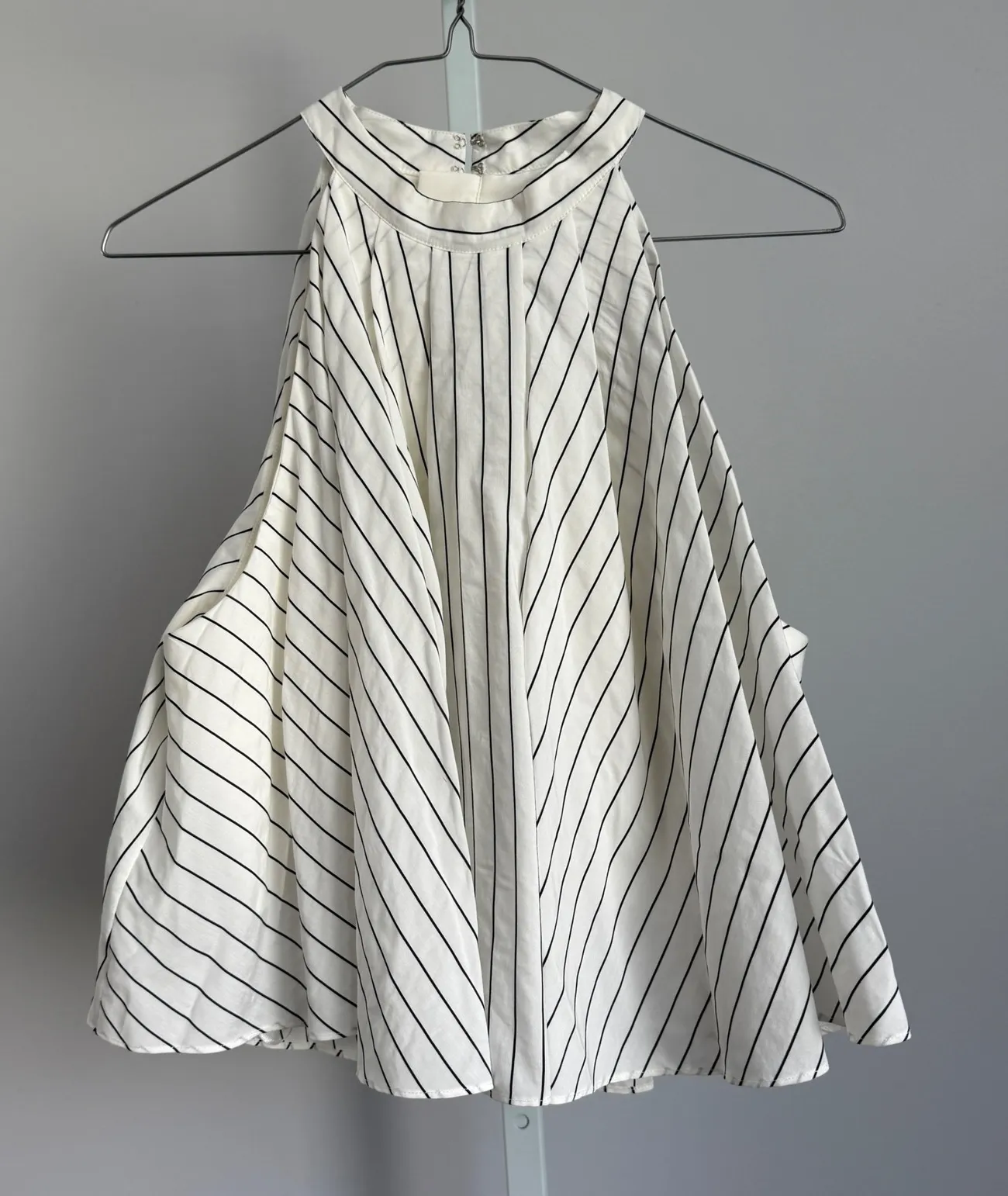 C/MEO Collective Suffuse Ivory Stripe Halter Top Size M Sleeveless Blouse - Image 1